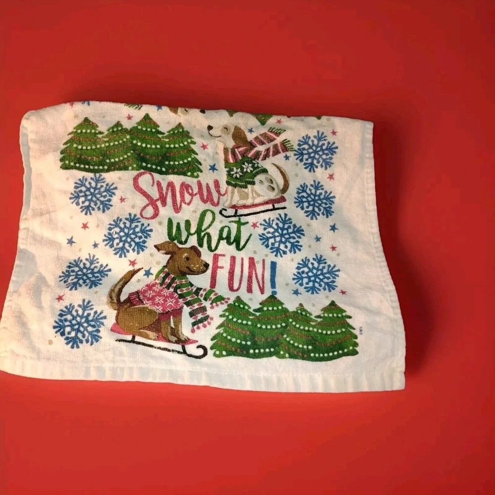 Hand Towel Dogs On Sleds 